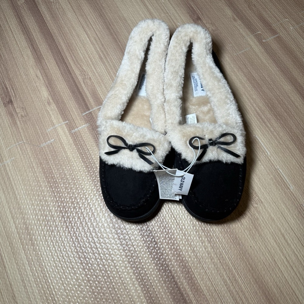 Old Navy Women's Black Faux Suede Moccasin Slippers Size 9 Fur Lined NWT